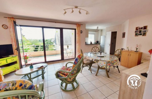 Mayenne Apartment | 65 m² Apartment ∙ 2 bedrooms ∙ 4 guests