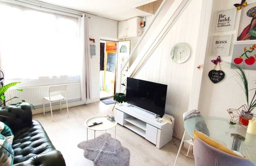 Gascoigne Apartment | 65 m² Apartment ∙ 2 bedrooms ∙ 4 guests