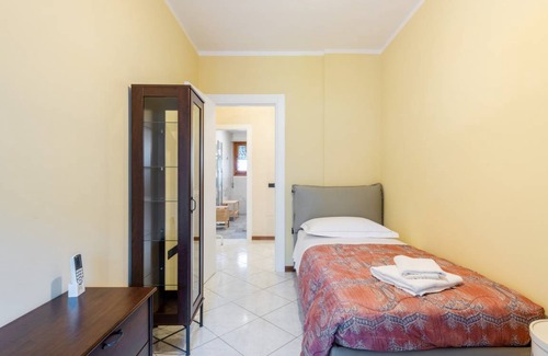 Isolotto Apartment | 65 m² Apartment ∙ 2 bedrooms ∙ 5 guests
