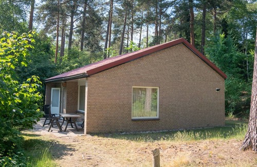 Eerbeek House | 65 m² Bungalow ∙ 3 bedrooms ∙ 6 guests