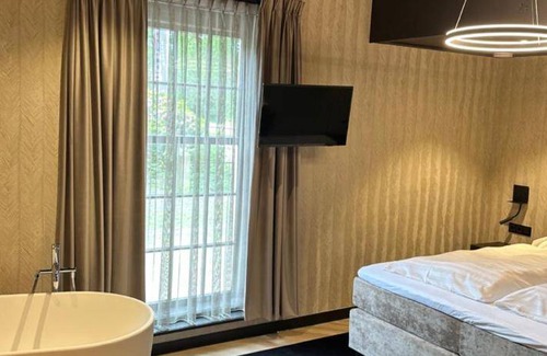Delden Hotel | 65 m² Hotel ∙ 7 guests