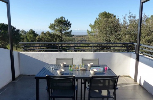Aragon House | 65 m² House ∙ 2 bedrooms ∙ 4 guests