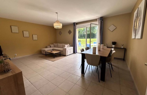 Saint-Arnoult Apartment | 66 m² Apartment ∙ 2 bedrooms ∙ 6 guests