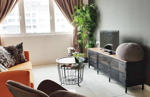 Bandar Puchong Jaya Apartment | 663 m² Apartment ∙ 5 guests