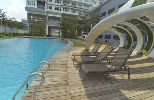 Bandar Puchong Jaya Apartment | 663 m² Apartment ∙ 5 guests