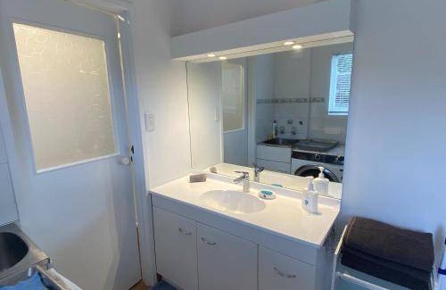 Mount Roskill Bed & Breakfast | 68 m² Bed and breakfast ∙ 2 bedrooms ∙ 4 guests