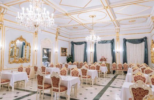 Sopron Hotel | 68 m² Hotel ∙ 2 bedrooms ∙ 127 guests