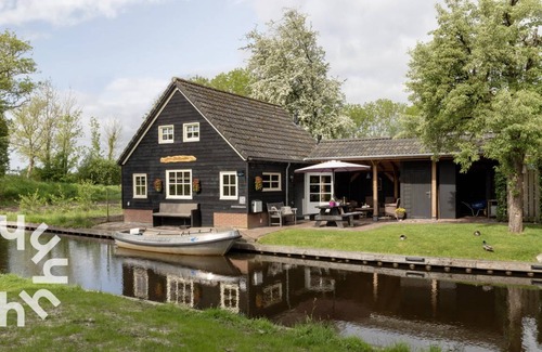 Zuideinde House | 68 m² House ∙ 3 bedrooms ∙ 6 guests