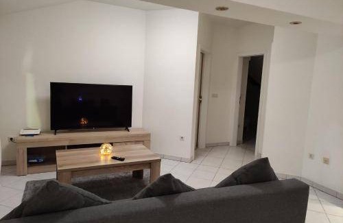 Neudorf-Weimershof Apartment | 68 m² Apartment ∙ 1 bedroom ∙ 4 guests