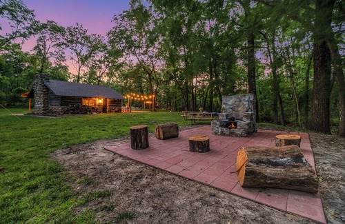 Grandview House | 6Acre Cabin-DiscGolfCourse-Sleeps 15-Pet Friendly!