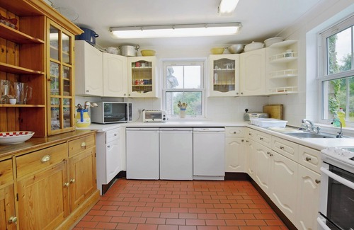 Langton Matravers Cottage | 7 bedroom accommodation in Acton, near Langton Matravers