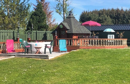 Alford Cottage | 7 bedroom accommodation in Alford, near Banchory