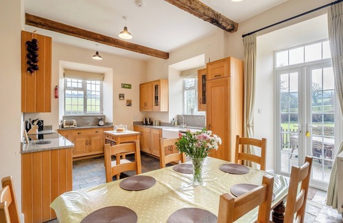 Pulham Cottage | 7 bedroom accommodation in Plush, near Piddletrenthide