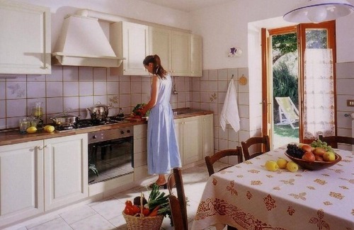 Vinci House | 7 bedroom house, rural setting, private pool, free wifi, great for touring/relax