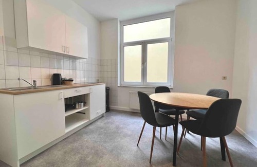 Vahrenwald Apartment | 7 beds Accommodation Vahrenwald
