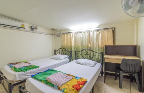 Talat Yot House | 7 Holder Guesthouse