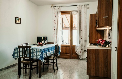 Campiglia Marittima House | 7 HOLIDAY HOUSE RIBOCCHI: TWO-ROOM APARTMENT WITH TERRACE