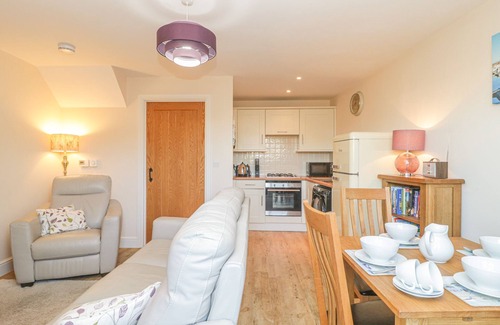 Watchet Cottage | 7 MALT HOUSE COURT, family friendly, with a garden in Watchet