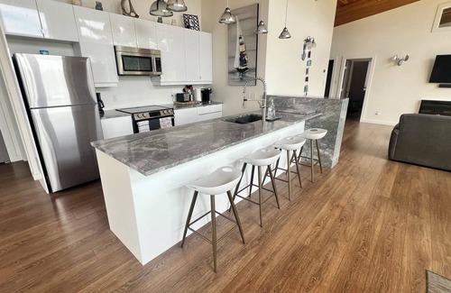 Kenora Cabin | 7 min to town! Book now!