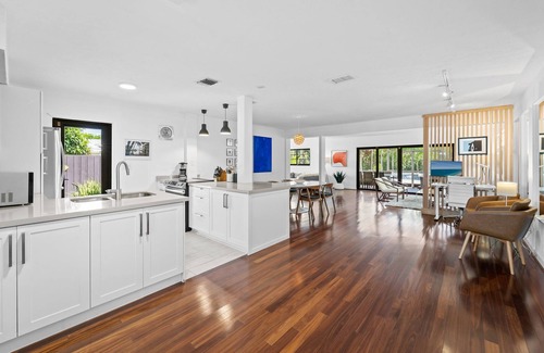 Poinsettia Heights House | 7 Minutes to Beach ~ Saltwater Pool ~ Open Floor Plan