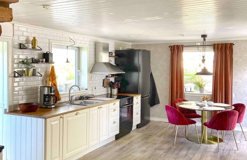 Ljungskile House | 7 person holiday home in LJUNGSKILE-By Traum