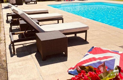 La Chapelle-de-Guinchay Bed & Breakfast | 70 m² Bed and breakfast ∙ 5 guests