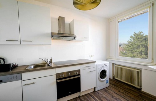 Wiener Neustadt Apartment | 70 m² Apartment ∙ 2 bedrooms ∙ 6 guests