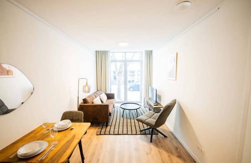 Kop van Zuid Apartment | 70 m² Apartment ∙ 1 bedroom ∙ 2 guests