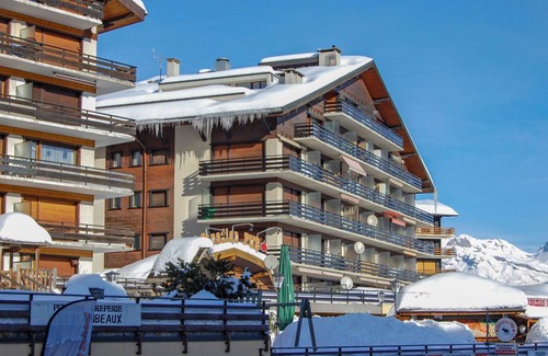 Saint-Pierre-de-Clages Apartment | 70 m² Apartment ∙ 2 bedrooms ∙ 6 guests