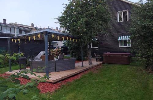 Lantinen District Apartment | 70 m² Apartment ∙ 2 bedrooms ∙ 5 guests