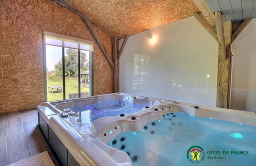 Plumergat House | 70 m² Gîte ∙ 2 bedrooms ∙ 4 guests