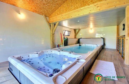 Plumergat House | 70 m² Gîte ∙ 2 bedrooms ∙ 4 guests