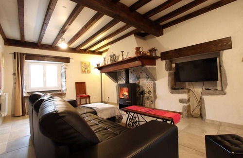 Ainhice-Mongelos House | 70 m² Gîte ∙ 2 bedrooms ∙ 4 guests