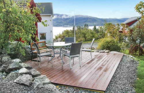 Hjelmeland House | 70 m² House ∙ 2 bedrooms ∙ 5 guests