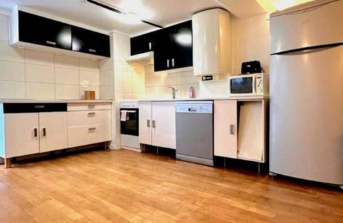 Houilles House | 70 m² House ∙ 3 bedrooms ∙ 6 guests