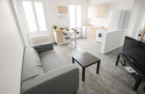 Porte d'Asnieres Resort | 70 m² Private room ∙ 1 bedroom ∙ 1 guest