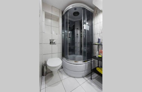 Wesoła Zachod Resort | 70 m² Private room ∙ 1 bedroom ∙ 2 guests