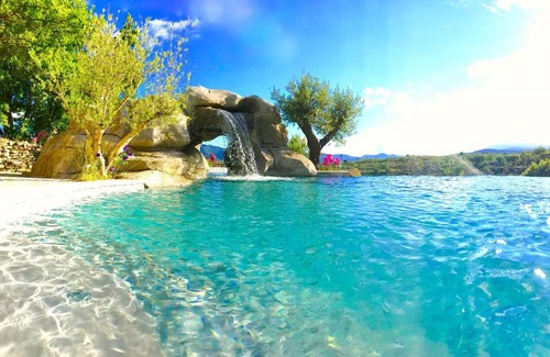Bedarieux House | 700 m² House ∙ 3 bedrooms ∙ 8 guests