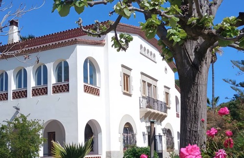 Cabrils Villa | 700 m² Villa ∙ 6 bedrooms ∙ 12 guests