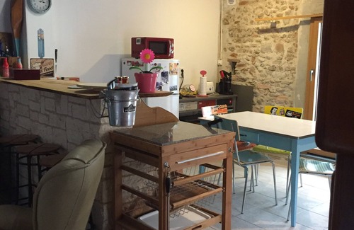 Claira House | 70m2 air-conditioned village house, terrace and atypical
