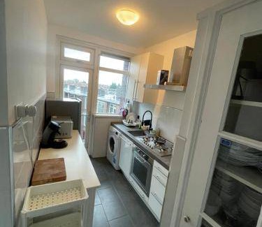 Carnisse Apartment | 71 m² Apartment ∙ 3 bedrooms ∙ 6 guests