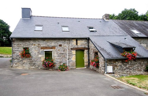 Laniscat House | 71 m² Gîte ∙ 2 bedrooms ∙ 4 guests