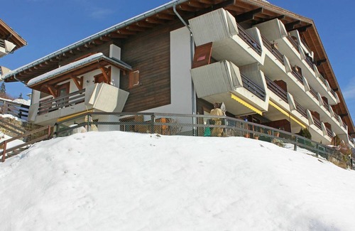 Sainte-Croix Apartment | 72 m² Apartment ∙ 2 bedrooms ∙ 5 guests