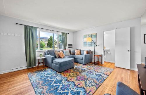 Lakewood House | 7290 W 10th Ave