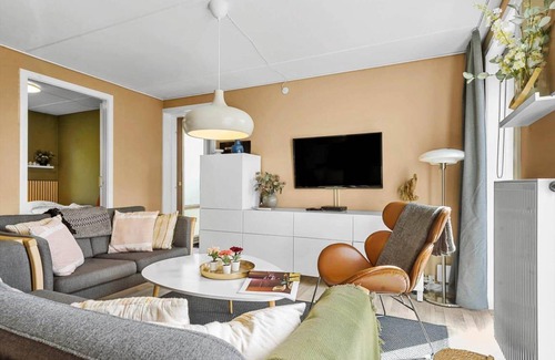 Sønderstrand Apartment | 73 m² Apartment ∙ 3 bedrooms ∙ 5 guests