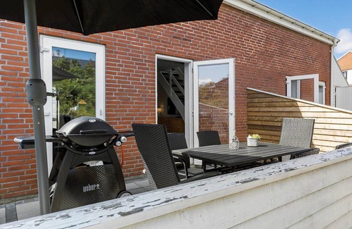Sønderstrand Apartment | 73 m² Apartment ∙ 2 bedrooms ∙ 4 guests