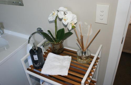 Leamington House | 73 Milton Accommodation