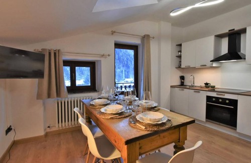 Campodolcino Apartment | 74 m² Apartment ∙ 2 bedrooms ∙ 6 guests