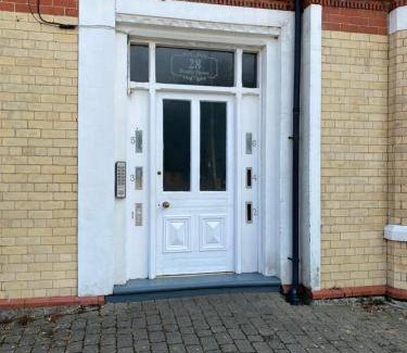 Colwyn Bay Apartment | 74 m² Apartment ∙ 1 bedroom ∙ 4 guests