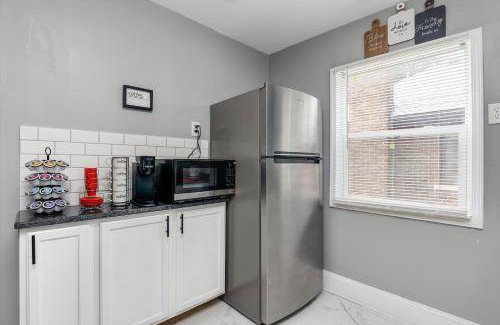 Grosse Pointe Apartment | 74 m² Apartment ∙ 2 bedrooms ∙ 6 guests